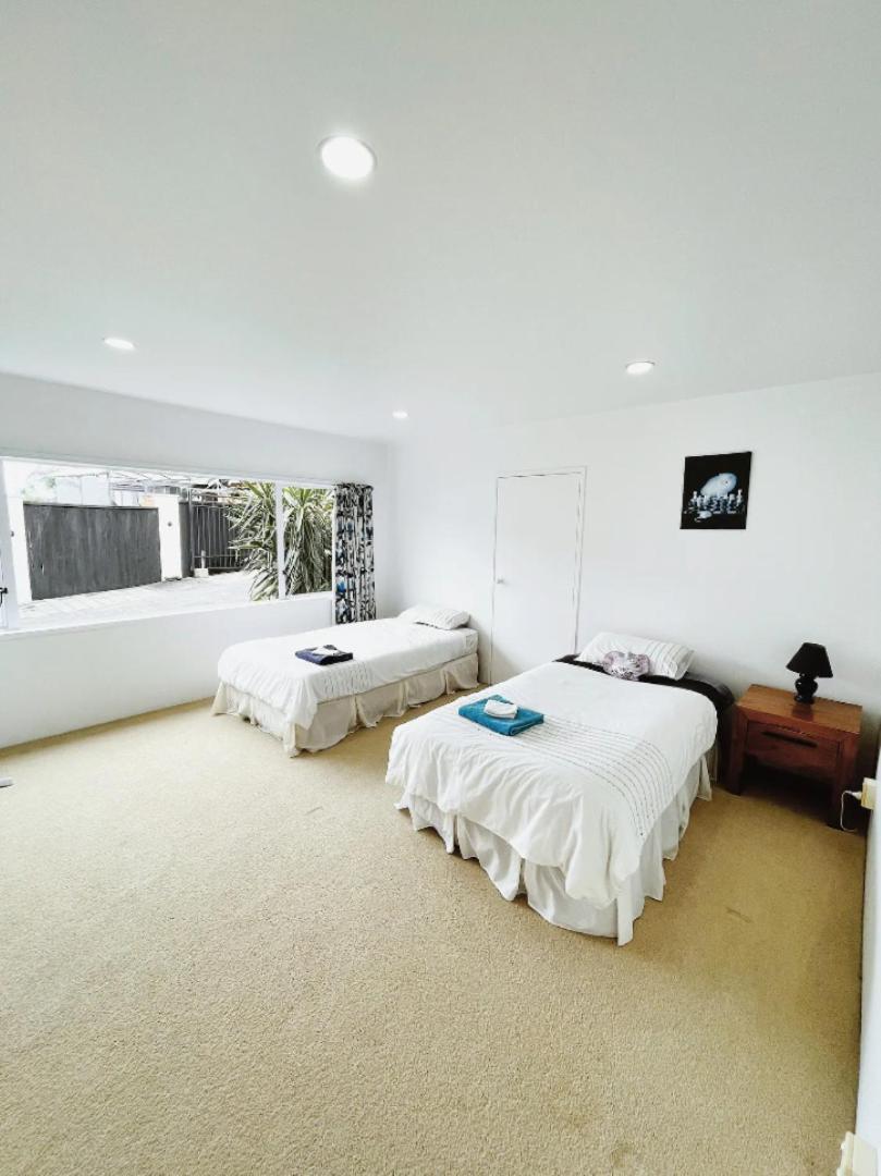 Private Guest Suite Near The Airport 1-4 Guests オークランド エクステリア 写真